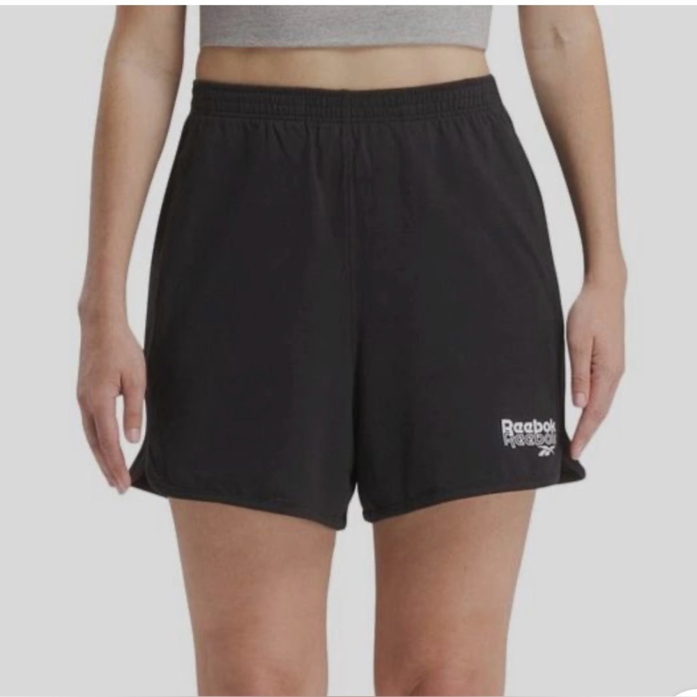 New Reebok Women's Training Black RIE Shorts Size Women's Small NWT